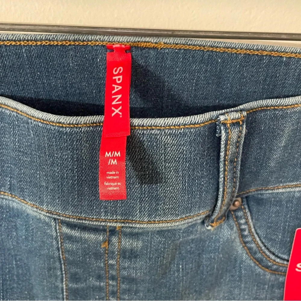 NWT Spanx Pull On Flare Jeans in Vintage Indigo Size medium $148 - Picture 4 of 8